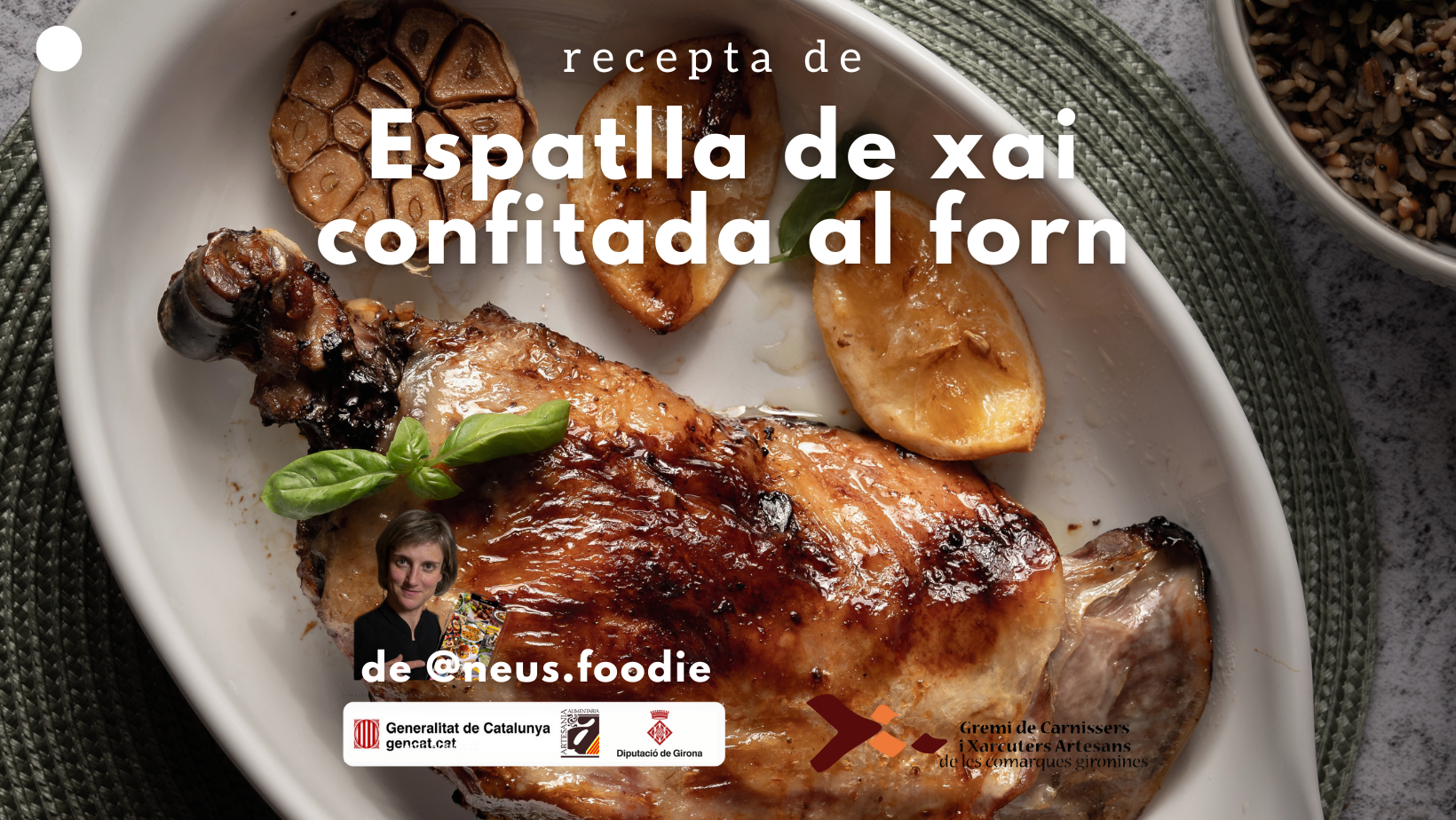 Espatlla de xai confitada al forn a baixa temperatura